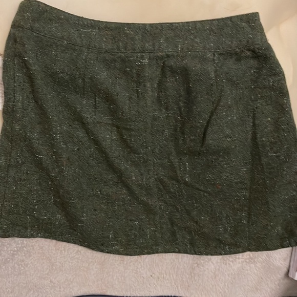 American Eagle Outfitters mini skirt EUC - Picture 2 of 4
